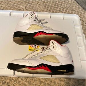 Nike Air Jordan 5 Fire Red Silver Tongue 2020 size 8.5  DA1911-102 OG V Retro